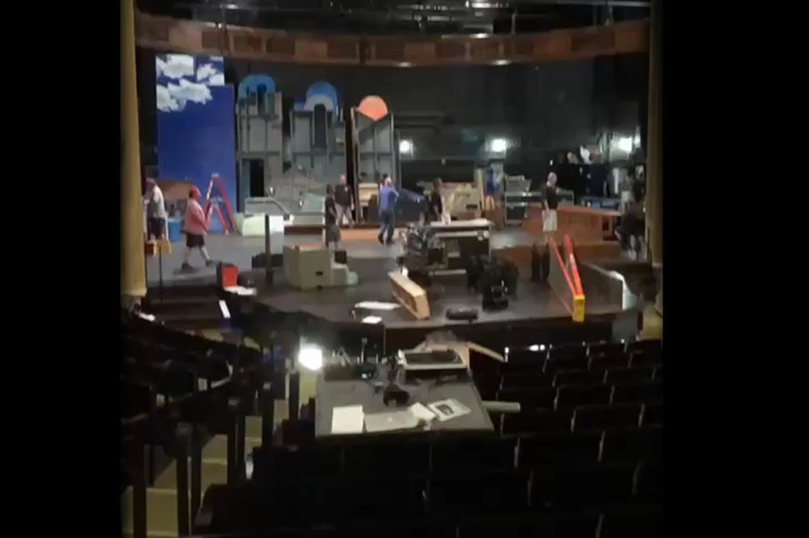 Crewloadinginmammamia